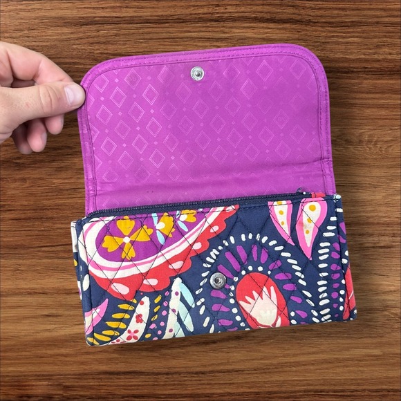 Vera Bradley Quilted Wallet Clutch Blue Pink Butterfly Floral - Picture 5 of 6